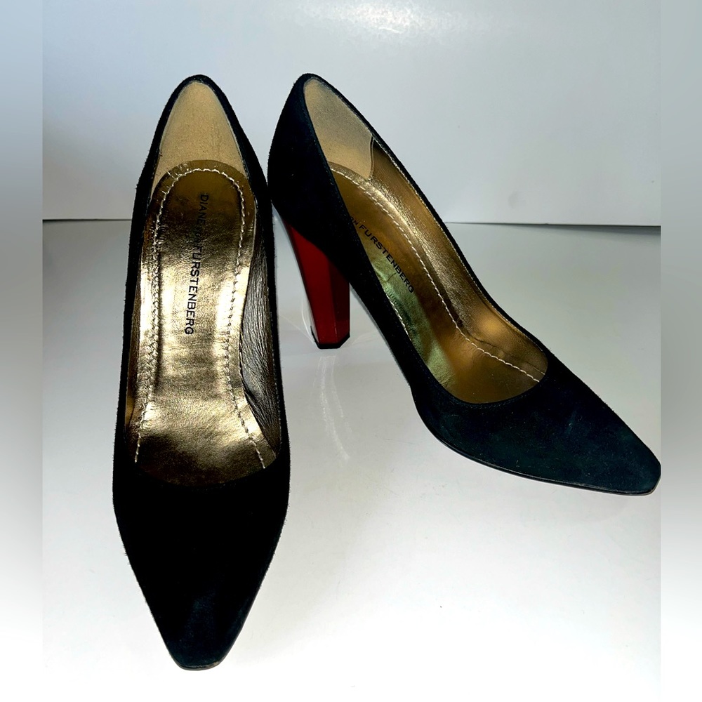 Diane Von Furstenberg Black Suede Pumps with Red Heels, size 5M